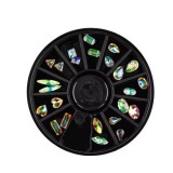Decorațiuni nail art &ndash; strasuri - diverse forme