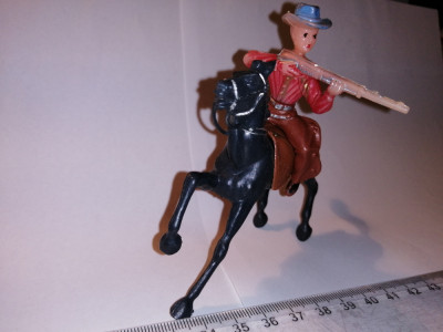 bnk jc Figurine de plastic - cowboy calare - 7 cm - Hong Kong foto