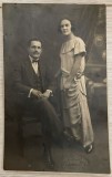 1924 Foto cuplu interbelic elegant / el pe scaun ea in picioare (!) / Atelier foto ELEGANT, Calea Grivitei, Nr. 98, Bucuresti / istorie relatii de gen