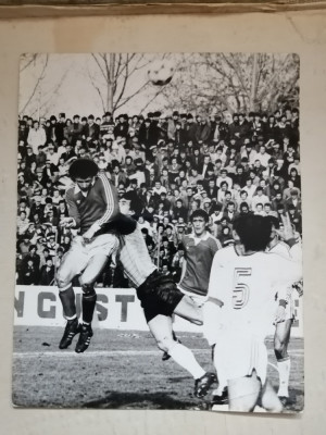 Fotbal: Romania - Turcia 3-1 - fotografie de presa, 1983 Rodion Cămătaru foto