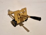 Gun - Corgi, 1:43