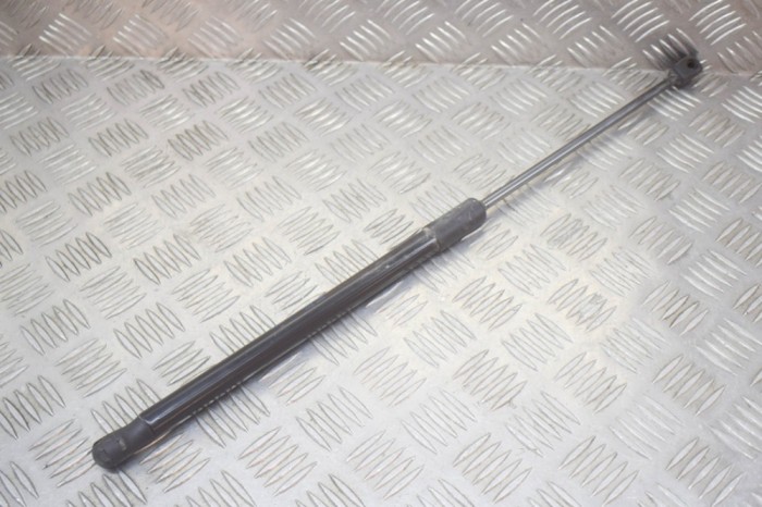 Amortizor haion dreapta VW POLO 6R, 6C 2016 OEM: 6R6827550C 13146934