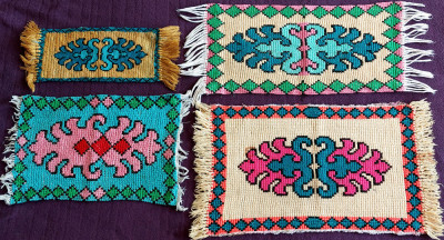 Set 4 cusaturi de mana, carpete traditionale romanesti, peretare vintage 70 ani foto