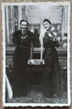 Domnisoare la bal, perioada interbelica// fotografie