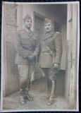 Fotografie tip Carte Postala, Doi militari, perioada interbelica