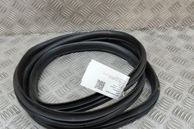 Garnitura ușă st&amp;acirc;nga spate KIA XCEED CD 2020 OEM: 83110-J7800 | 28098919 foto