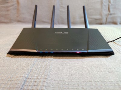Router wireless dual-band ASUS RT-AC87U gigabit AC2400 802.11 b/g/n/ac 600Mbps+1734Mbps USB 3.0 foto