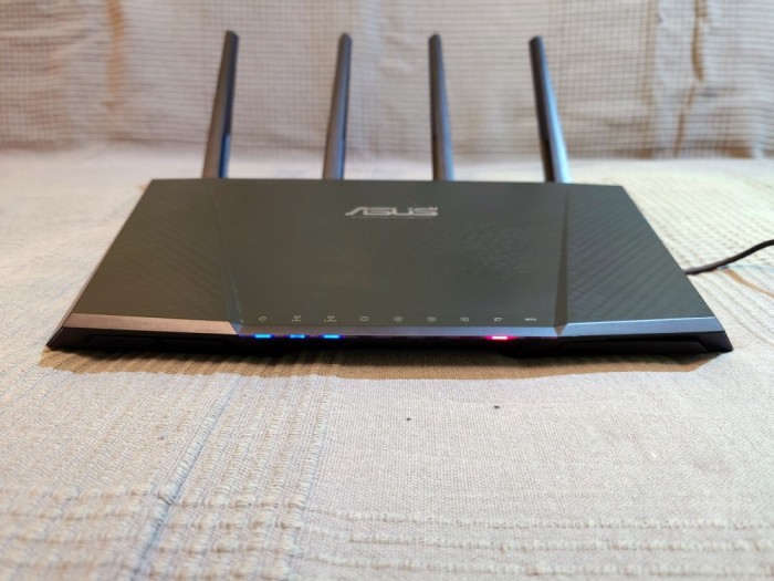 Router wireless dual-band ASUS RT-AC87U gigabit AC2400 802.11 b/g/n/ac 600Mbps+1734Mbps USB 3.0