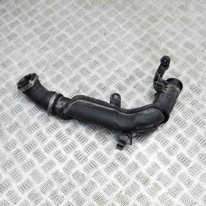 Furtun intercooler dreapta SKODA OCTAVIAII 1Z3 2012 OEM: 1K0145770AE,1K0145762HC,03G906051E