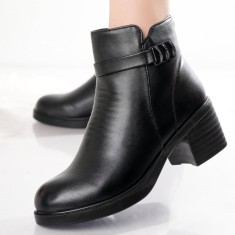Ghete Dama Imblanite Negre din Piele Ecologica Nardin, 39