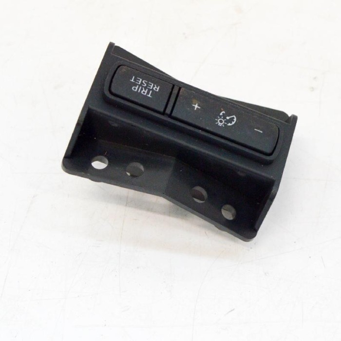 Comutator NISSAN QASHQAI II J11, J11_ 2015 3838449