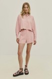 Answear Lab pantaloni scurți cu in culoarea roz, neted, high waist