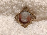 BROSA CAMEE CONTESA rombica UNICA ornata SPLENDID cu ZIRCONII de efect VECHE