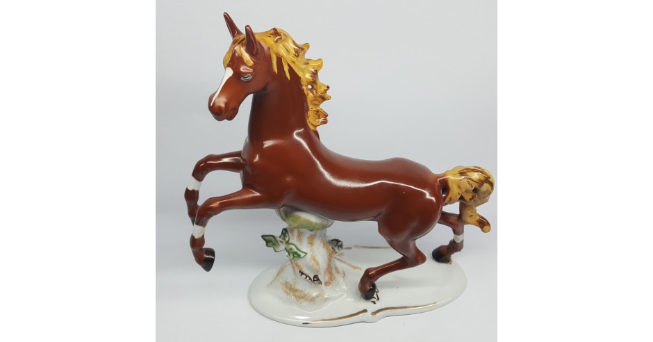 Cal - bibelou mare portelan romanesc vechi, vintage | Okazii.ro