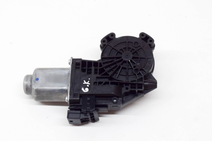 Motor macara geam ușă st&acirc;nga spate TESLA MODEL 3 2020 OEM: 030012,403116C,190620 13625752