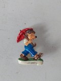 Insigna vintage - ariciul Mecki, Germania, plastic, 4cm, ac metalic, colectie