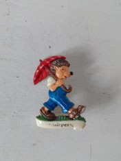 Insigna vintage - ariciul Mecki, Germania, plastic, 4cm, ac metalic, colectie