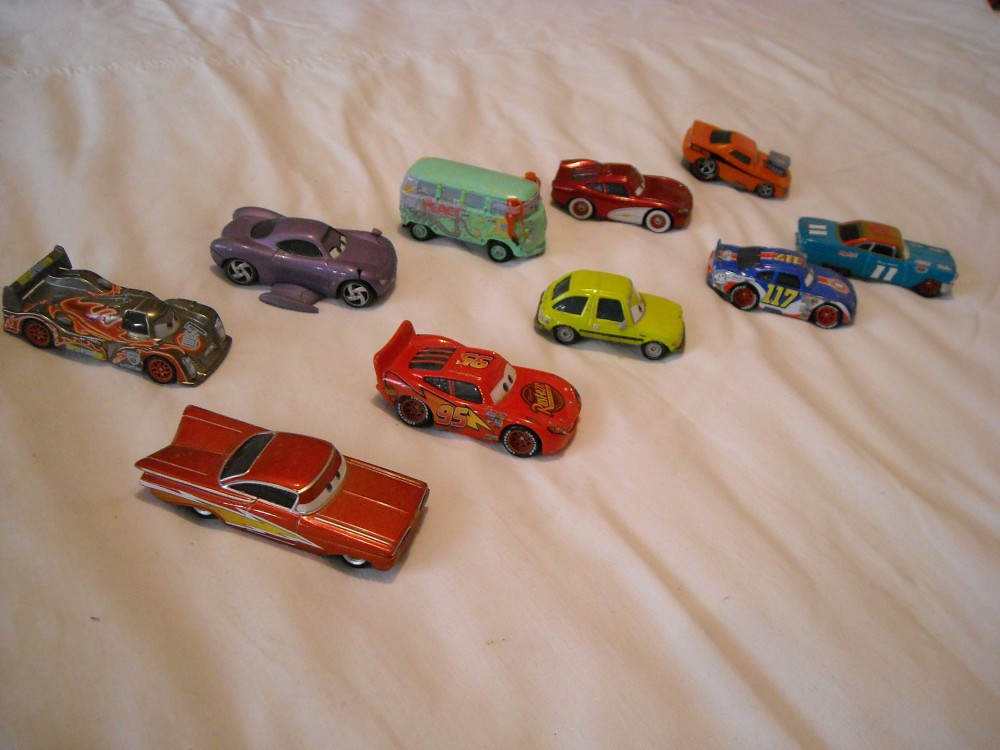 Disney Pixar Cars - Hasbro - 10 figurine masinute de metal - lot 3 |  Okazii.ro