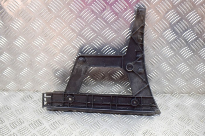 Suport bara de protecție dreapta spate AUDI A4 Avant 8K5, B8 2015 OEM: 8K9807454B 13539741