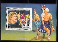 A10 S1 11 - Timbre foarte vechi - Africa Centrala - fotbal - Mexico 1986 - colita
