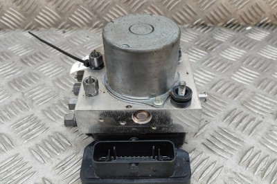 Pompa ABS TESLA MODEL Y 2023 OEM: 1044745-00-B 22267219 foto