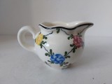 Letiera / Cana cu cioc si toarta, ceramica Hirschau Bavaria Germania, 9cm inaltime x 15cm latime x cca 11cm diametru maxim