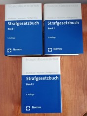Urs Kindhauser/Ulfrid Neumann/Hans-Ullrich Paeffgen, Strafgesetzbuch. Nomos Kommentar (Codul penal german. Comentariu), 3 volume (7836 de pagini)