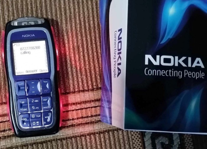 Vand Nokia 3220 in stare impecabila !!