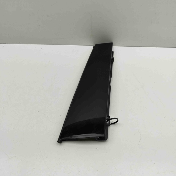 Ornament vertical ușă st&acirc;nga spate AUDI Q4 SUV F4B 2024 OEM: 89A839901 32042744