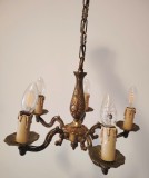 Candelabru deosebit din bronz masiv in stilul francez Louis ,piesa cu o lucrătură de o foarte mare finețe,stare excelenta,