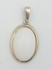 Superb pandantiv vintage din argint placat aur si quartz alb