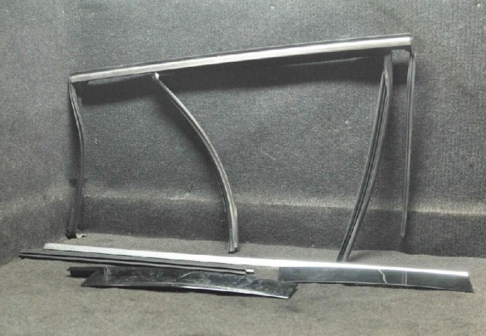 Chedar geam ușă dreapta spate MERCEDES-BENZ GL X166 2015 OEM: A1666900487A1666900887 2114686