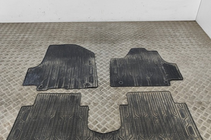 Set covorașe HYUNDAI IONIQ 5 NE 2021 OEM: GI131-ADE00,GI131-ADE05,GI131-ADE10,GI131-ADE15 | 25767535