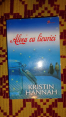 aleea cu licurici 490pagini- kristin hannah foto