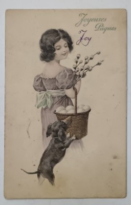 JOYEUSES PASQUES , FELICITARE DE PASTE , FETITA CU COSUL DE OUA SI UN CATEL, FORMAT CARTE POSTALA , INCEPUTUL SEC. XX foto