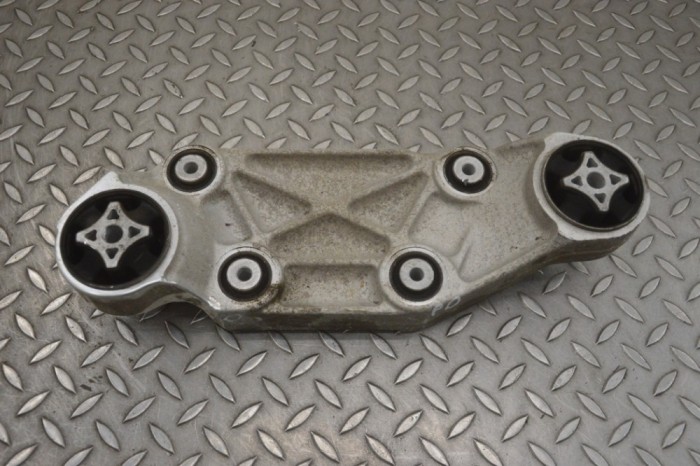 Suport motor dreapta TESLA MODEL S 2016 | 23066577