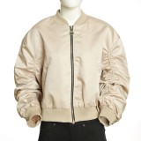 Geaca casual bej cu croi lejer si fermoar metalic