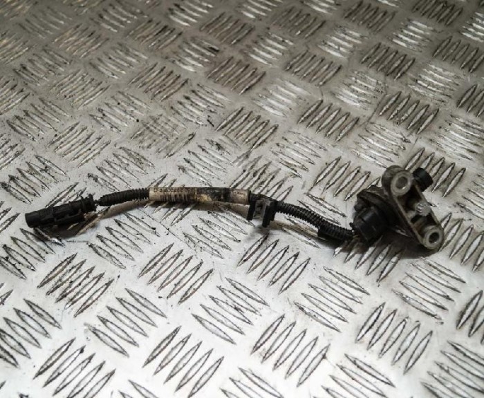 Senzor de poziție ax cu came VOLVO V60 2012 OEM: 3130309431303282 2108472