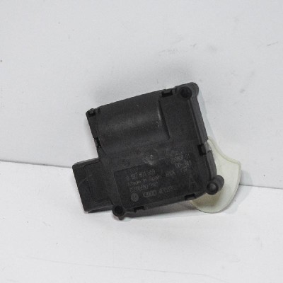 Motoras clapetă aeroterma AUDI A6 Avant 4F5, C6 2008 OEM: 0132801359,4F0820511A 2240967 foto