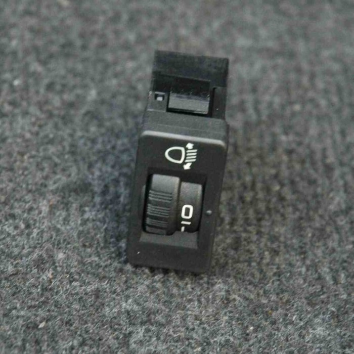 Comutator de reglare &icirc;nălțime faruri PEUGEOT 308 4A_, 4C_ 2008 OEM: 96366692XT | 1716961