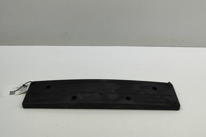Suport număr de &icirc;nmatriculare BMW X7 G07 2020 OEM: 8069968 31407555