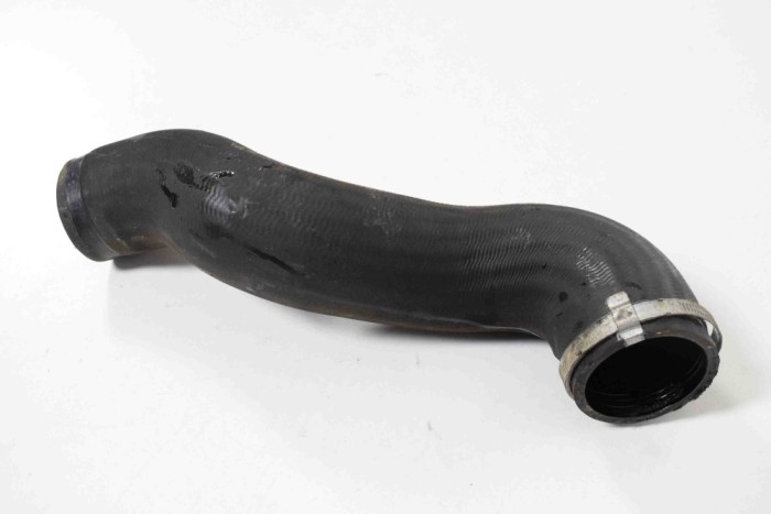 Furtun intercooler dreapta VOLVO V70 II SW 2006