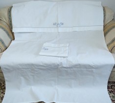 Set 2 Cearceafuri Vintage din bumbac cu broderie si monograma pe o latura scurta-1 pers. foto