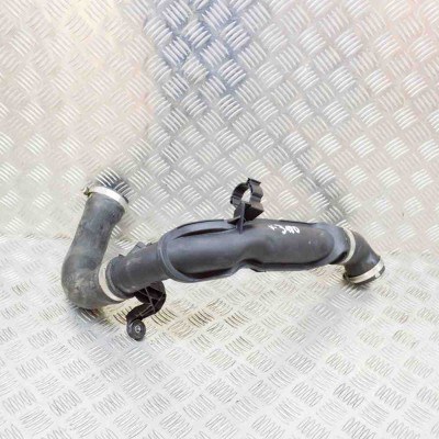 Furtun intercooler dreapta VW SCIROCCO 137, 138 2013 OEM: 1K0145770AE,0281002977,03G906051E,1K0145834AT,1K0145838AF foto