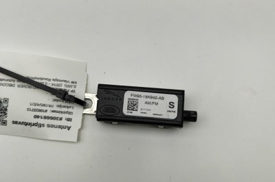 Amplificator de antena LAND ROVER DISCOVERY SPORT L550 2017 OEM: FW93-18K942-AB,28388495 | 30666140 foto