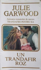 UN TRANDAFIR ROZ-JULIE GARWOOD-246355