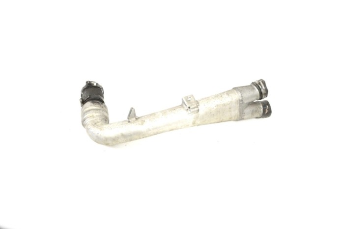 Furtun intercooler VW TOUAREG 7P5 2011 OEM: 7L6145945J 14379364