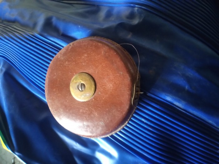 Rulet de Bronz cu etui de piele 50 metri, panza rupta
