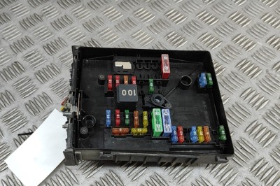Modul panou de siguranțe VW CADDY IV Furgon SAA, SAH 2016 OEM: 1K0937125D,1K0937629C 31052838 foto