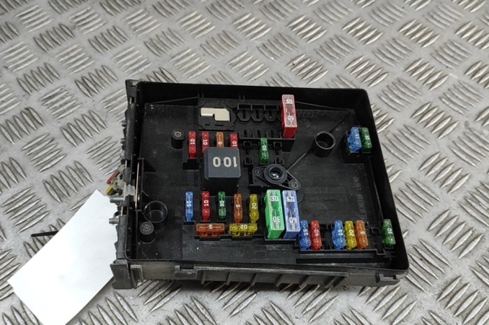 Modul panou de siguranțe VW CADDY IV Furgon SAA, SAH 2016 OEM: 1K0937125D,1K0937629C 31052838
